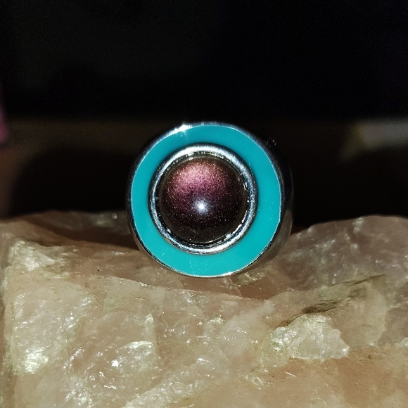 Beautiful Ring - Picture 2 of 5